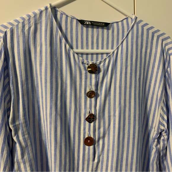 ZARA Blue and White Linen Blend Tunic Top Blouse with Gold Button Detail. Size S - Picture 9 of 14